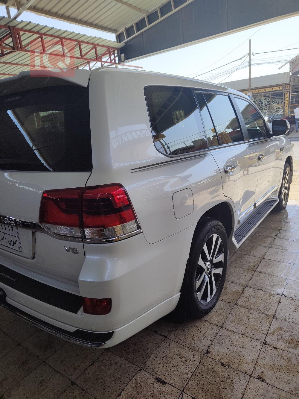 تويوتا لاندكروزر